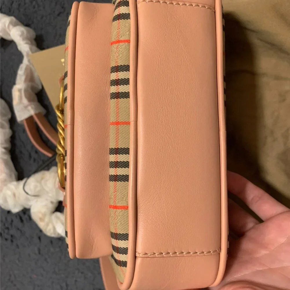 Burberry Link Camera Bag - Picture 5 of 6